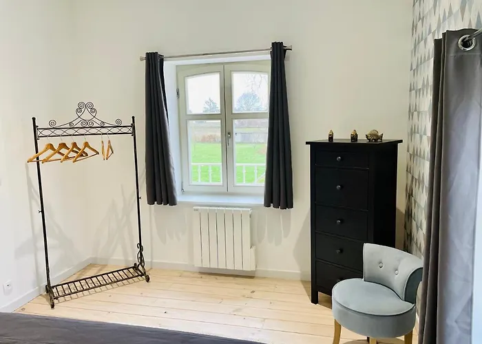 Дом отдыха Le Clos Des Marronniers Douvres-la-Delivrande